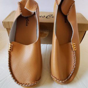 Venus Celia Walking Shoes